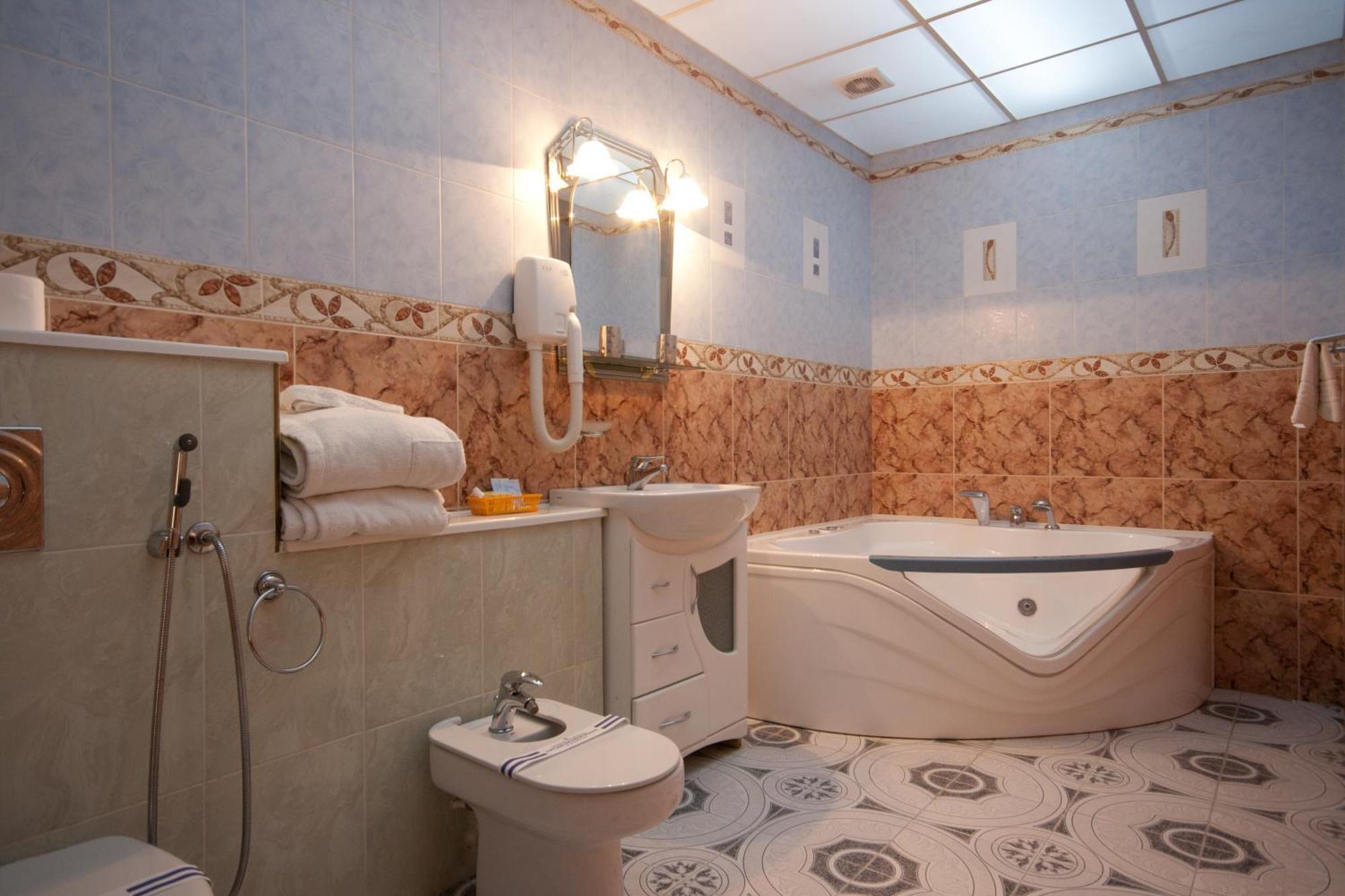 לבוב Volter Hotel מראה חיצוני תמונה